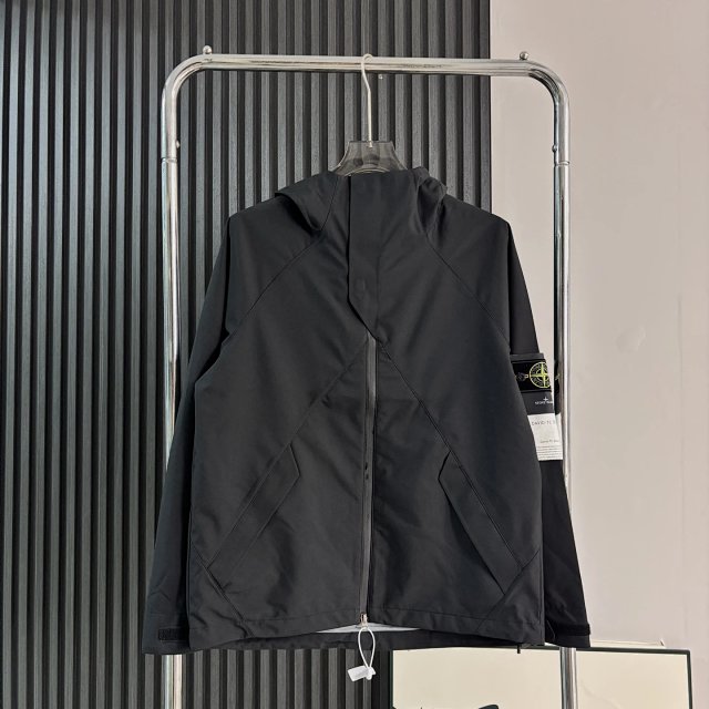 Stone Island Jacket: seller detail photo 4