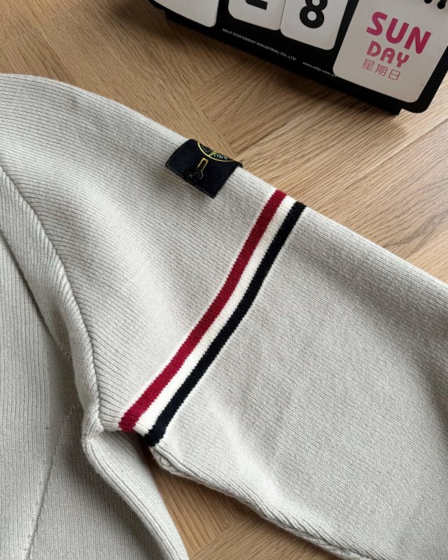Stone Island sweater: seller detail photo 6