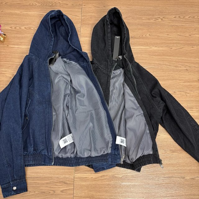 Stone Island Jacket: seller detail photo 5