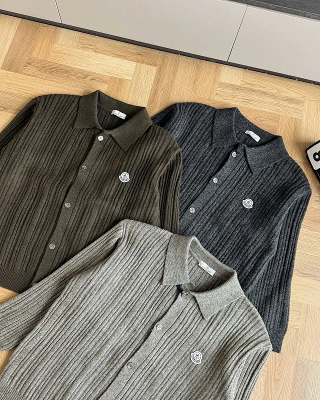 Moncler Sweater: seller detail photo 1