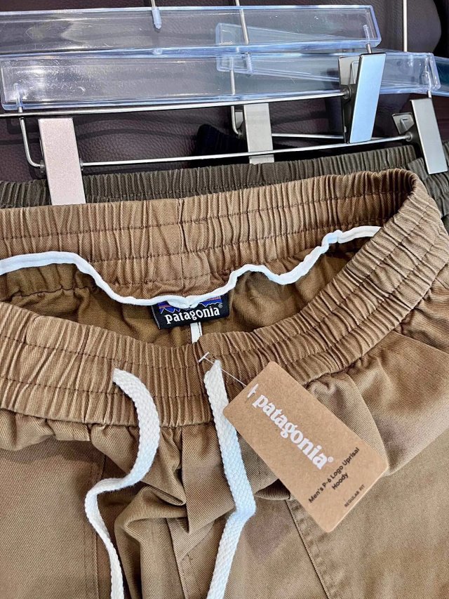 Patagonia pants: seller detail photo 5