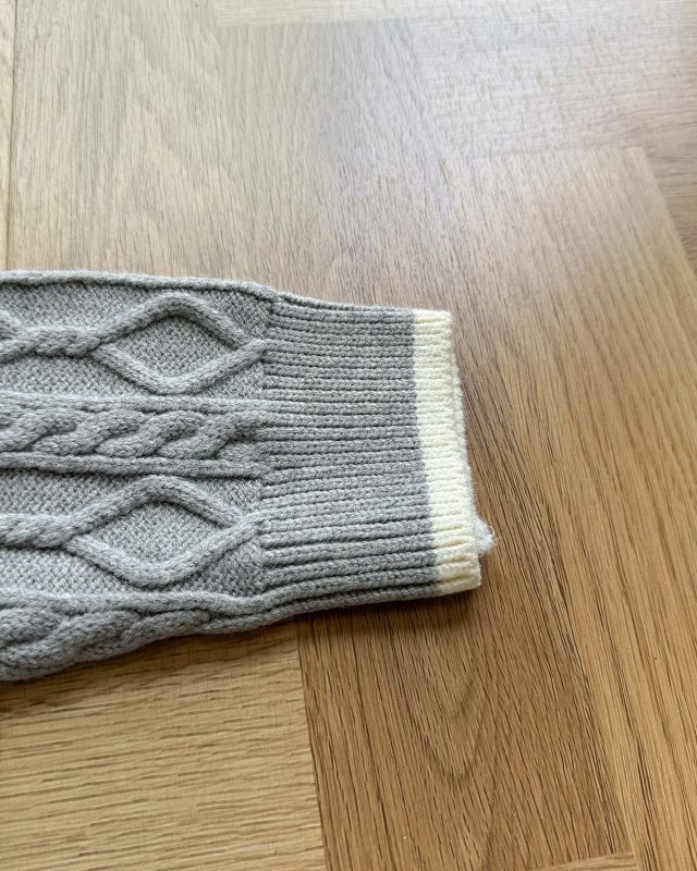 Moncler Sweater: seller detail photo 4