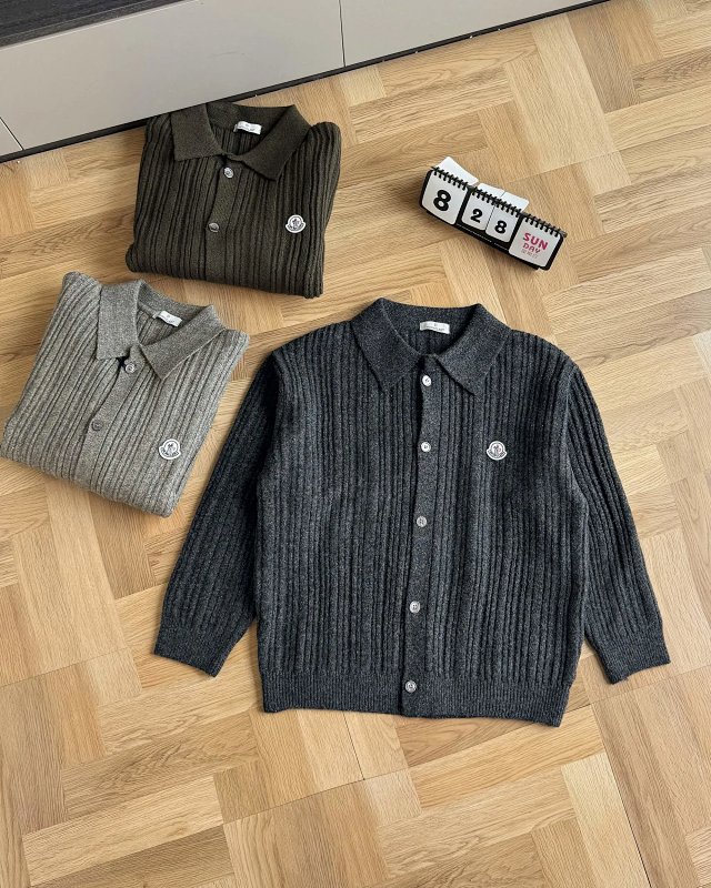 Moncler Sweater: seller detail photo 2