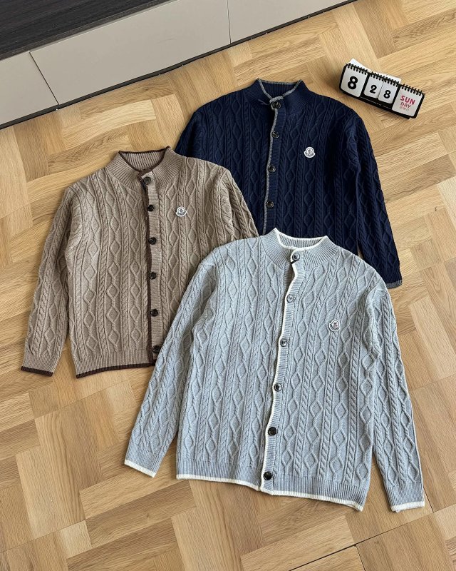 Moncler Sweater: seller detail photo 8