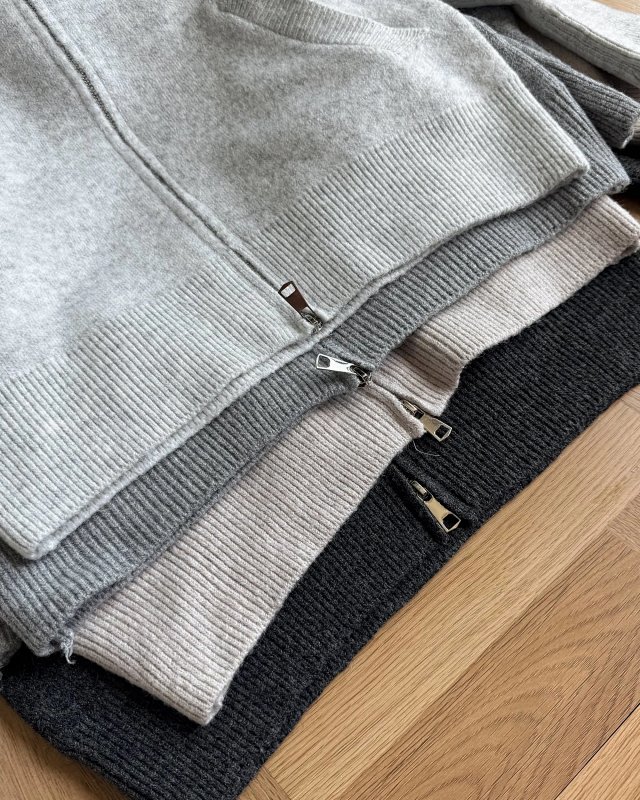 Moncler Sweater: seller detail photo 7