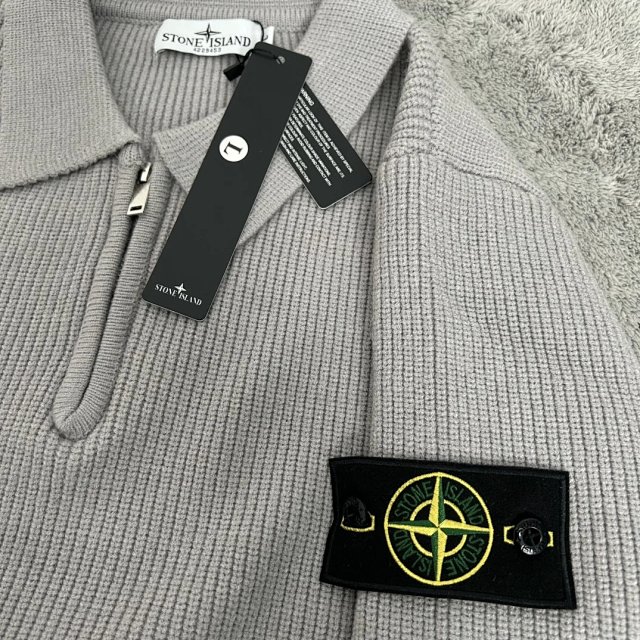 Stone Island sweater: seller detail photo 5