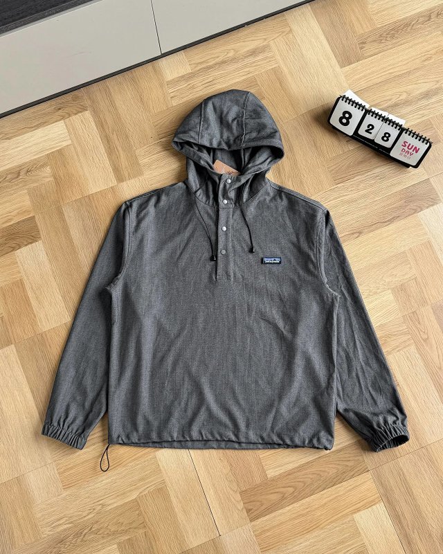 Patagonia hoodie: seller detail photo 3