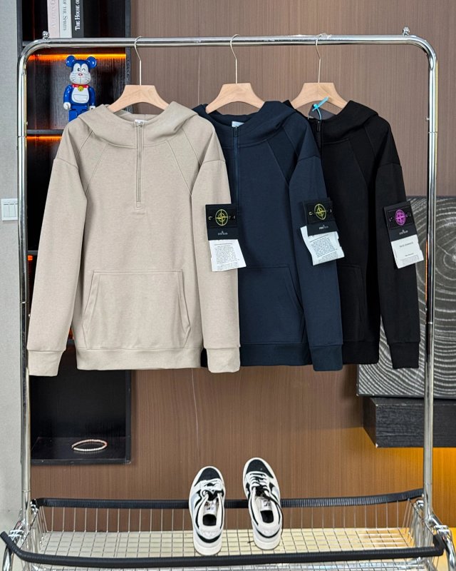 Stone Island Hoodie: seller detail photo 1