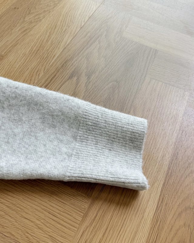 Moncler Sweater: seller detail photo 6