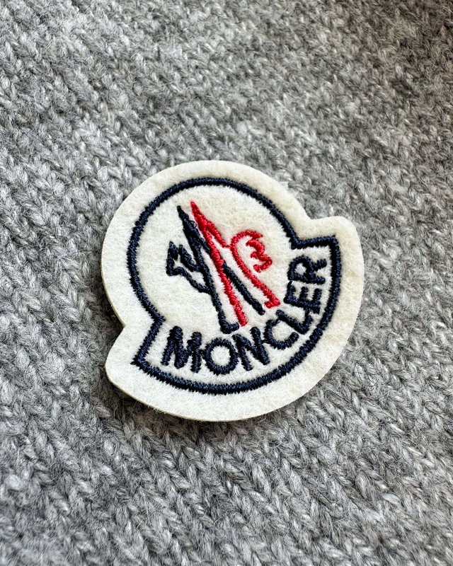 Moncler Sweater: seller detail photo 3