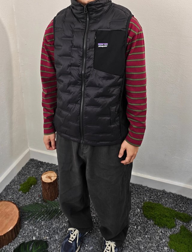 Patagonia Down Vest: seller detail photo 4