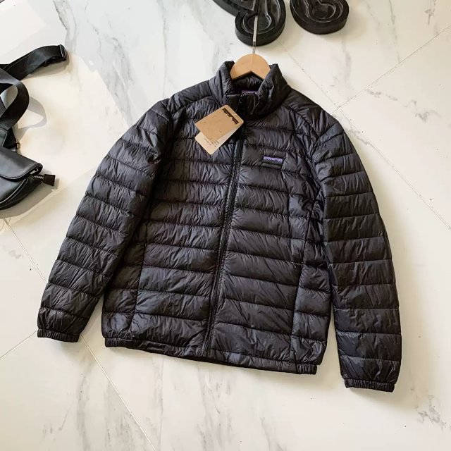 Patagonia Down Jacket: seller detail photo 1