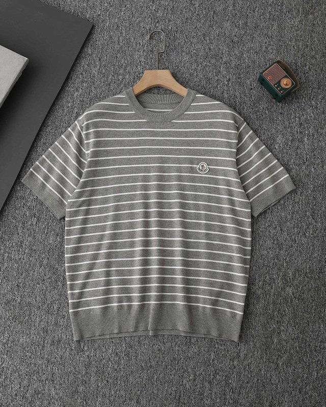 Moncler T-Shirt: seller detail photo 9