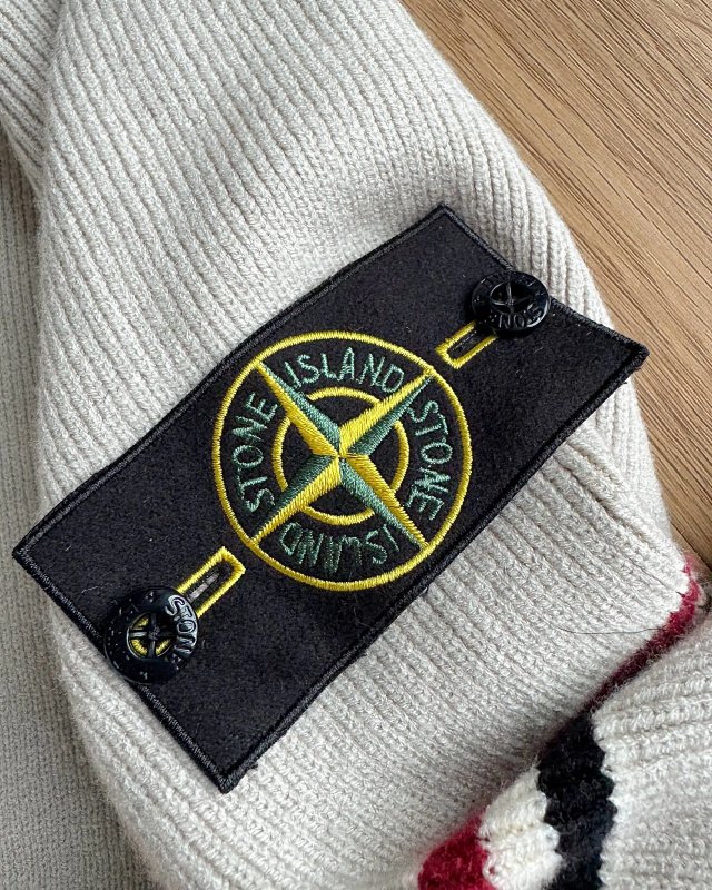 Stone Island sweater: seller detail photo 7