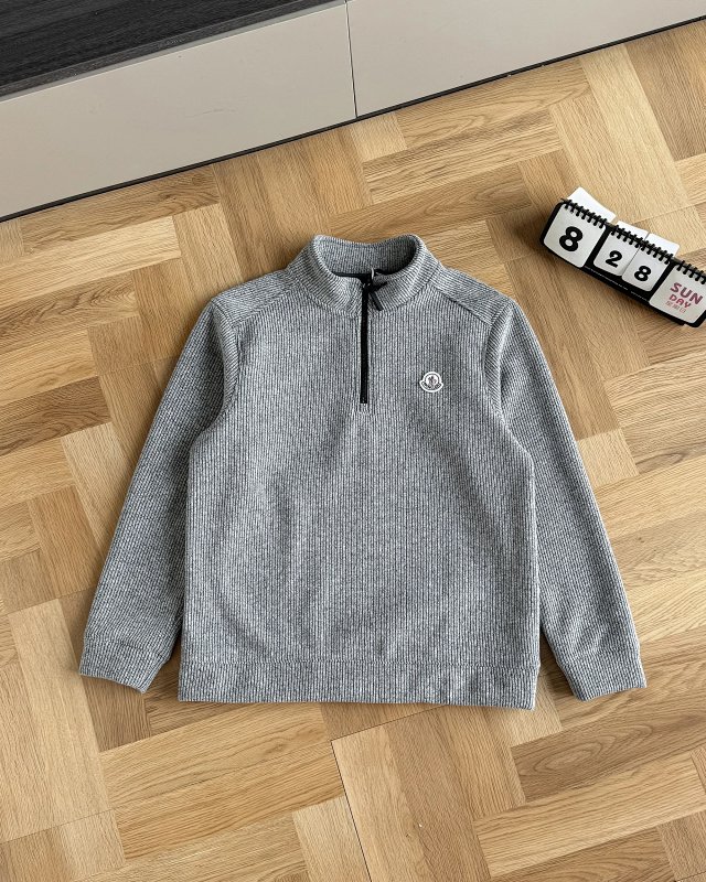 Moncler Sweatshirt: seller detail photo 2