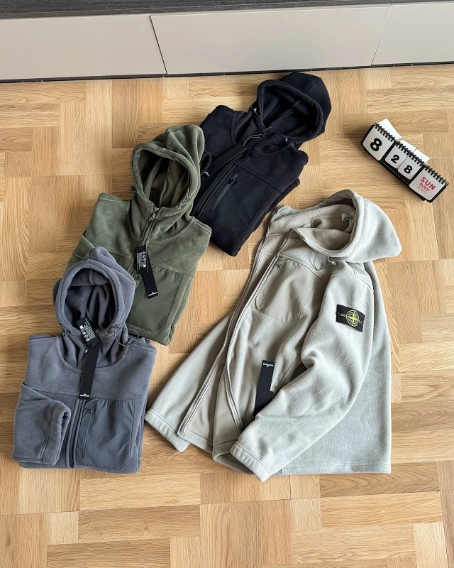 Stone Island Jacket: seller detail photo 7