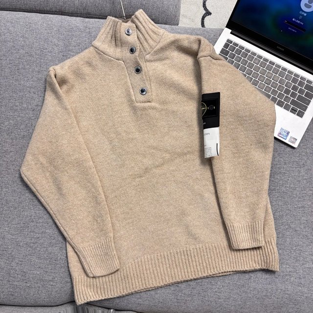 Stone Island Sweater: seller detail photo 8