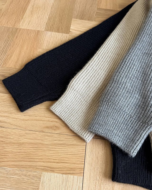 Stone Island Sweater: seller detail photo 9