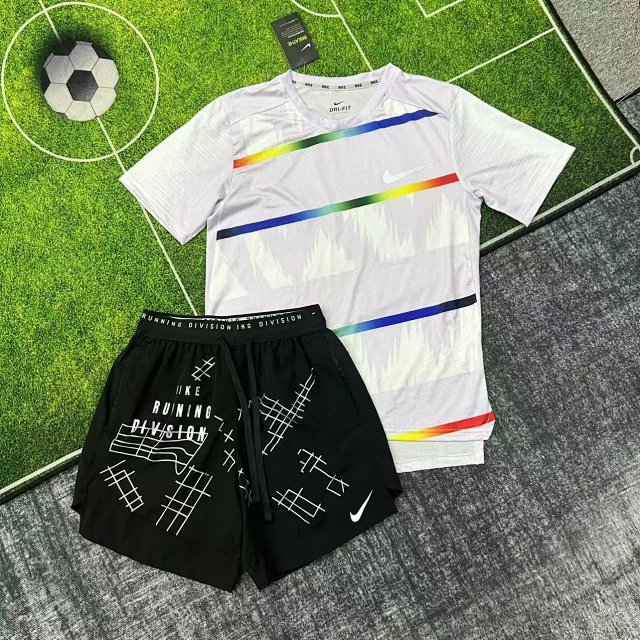 Nike Sports Set: seller detail photo 3