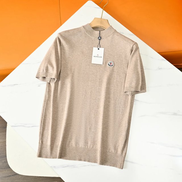 Moncler T-shirt: seller detail photo 5