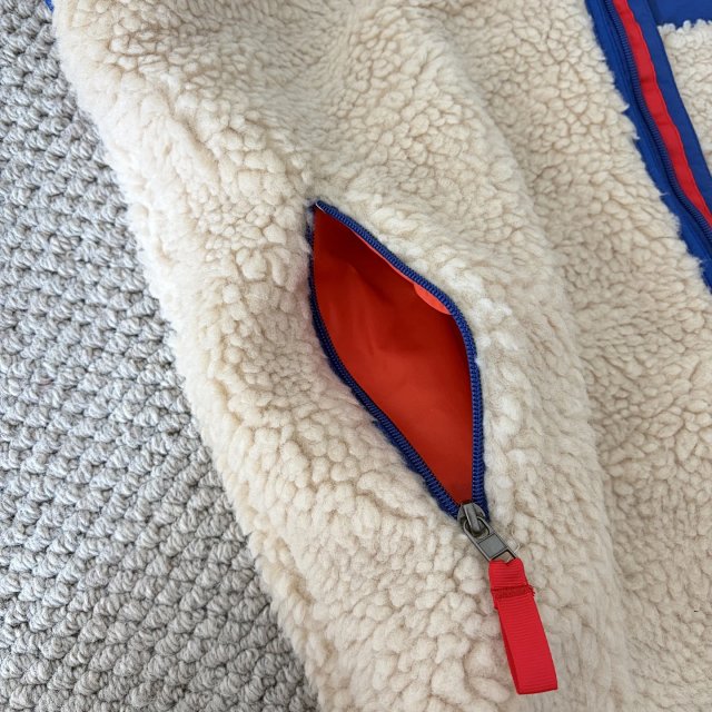 Patagonia outerwear vest: seller detail photo 7