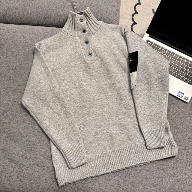 Stone Island Sweater: seller detail photo 7