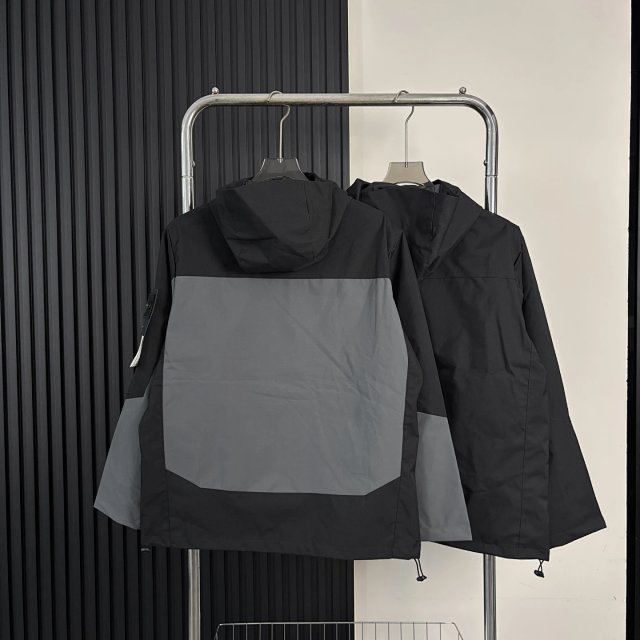 Stone Island Jacket: seller detail photo 4