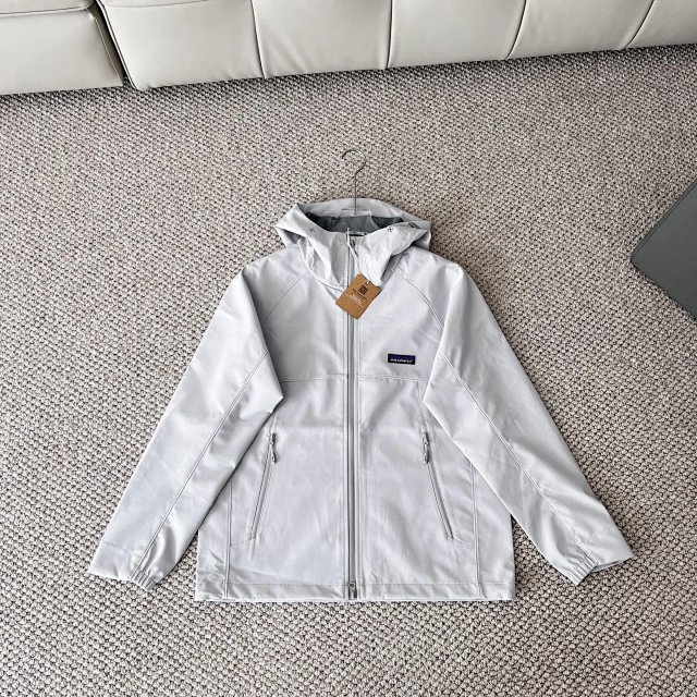 Patagonia winter jacket: seller detail photo 3