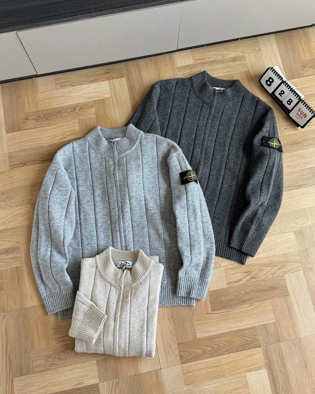 Stone Island Sweater: seller detail photo 3