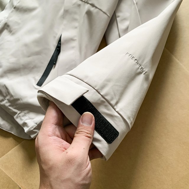 Patagonia winter jacket: seller detail photo 10