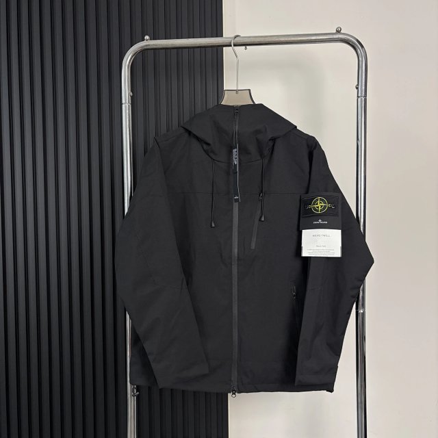 Stone Island Jacket: seller detail photo 3