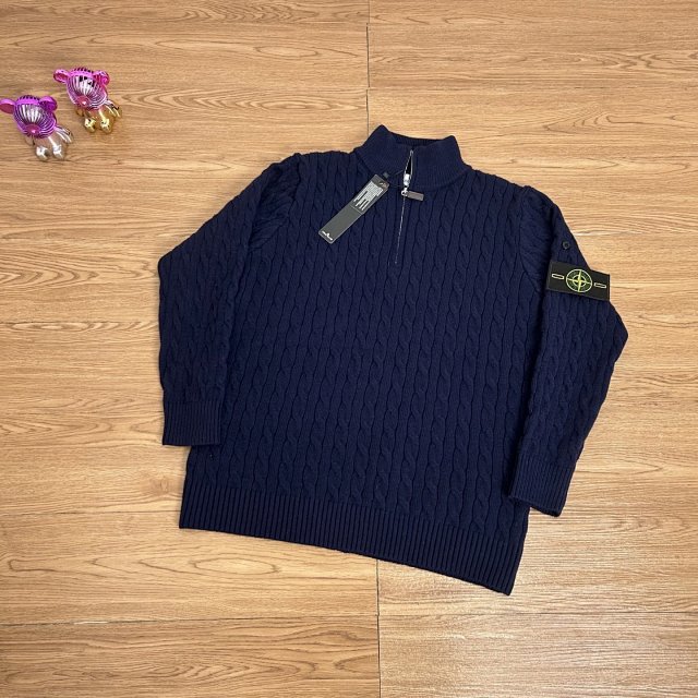 Stone Island sweater: seller detail photo 4