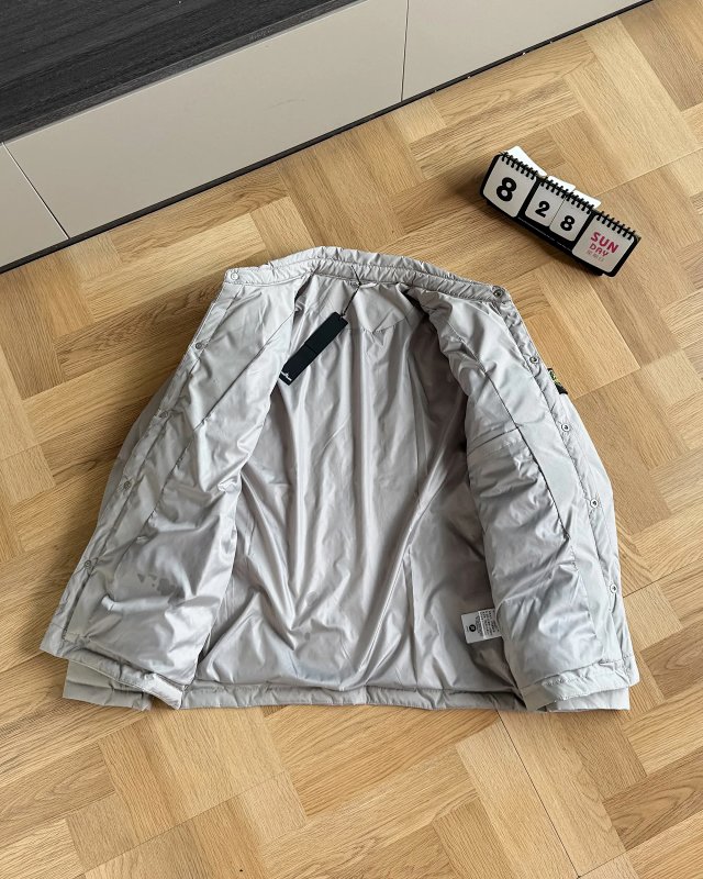 Stone Island down jacket: seller detail photo 4