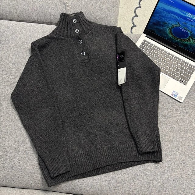 Stone Island Sweater: seller detail photo 3