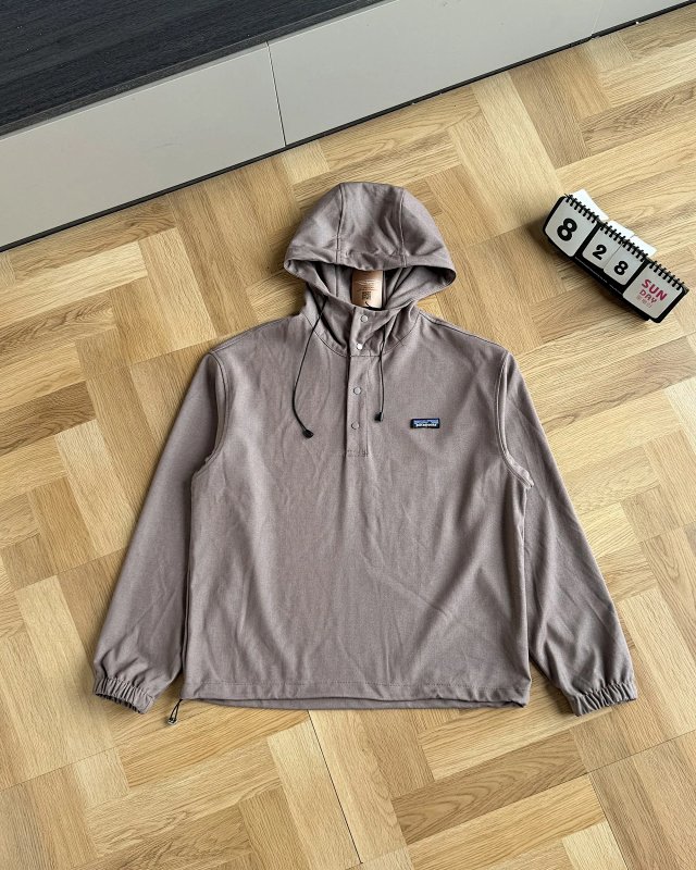 Patagonia hoodie: seller detail photo 4