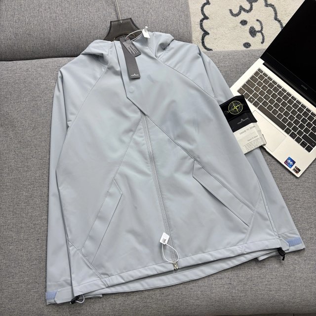 Stone Island Jacket: seller detail photo 6