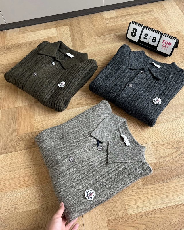 Moncler Sweater: seller detail photo 4