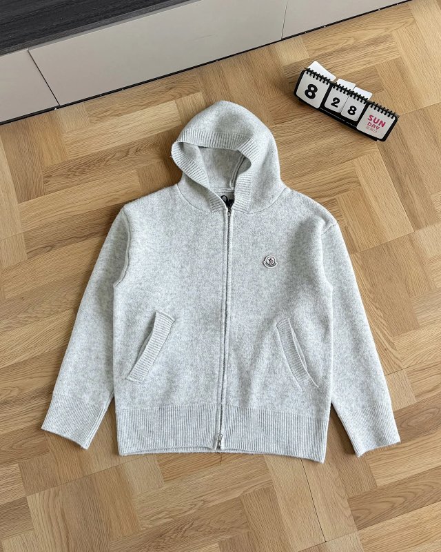 Moncler Sweater: seller detail photo 1