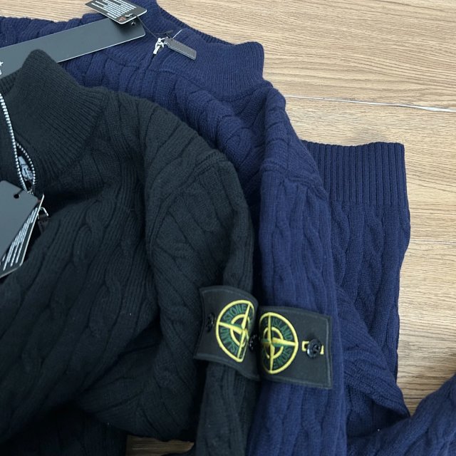 Stone Island sweater: seller detail photo 6