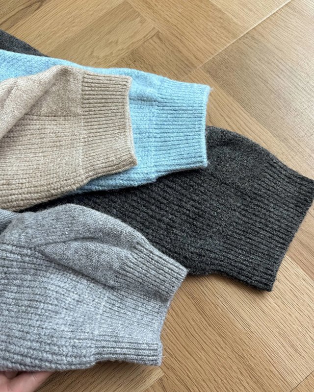 Stone Island Sweater: seller detail photo 3