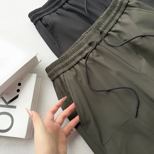 Stone Island Pants: seller detail photo 8