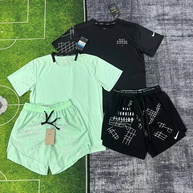 Nike Sports Set: seller detail photo 13