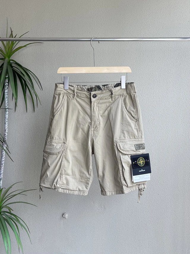 Stone Island Shorts: seller detail photo 4