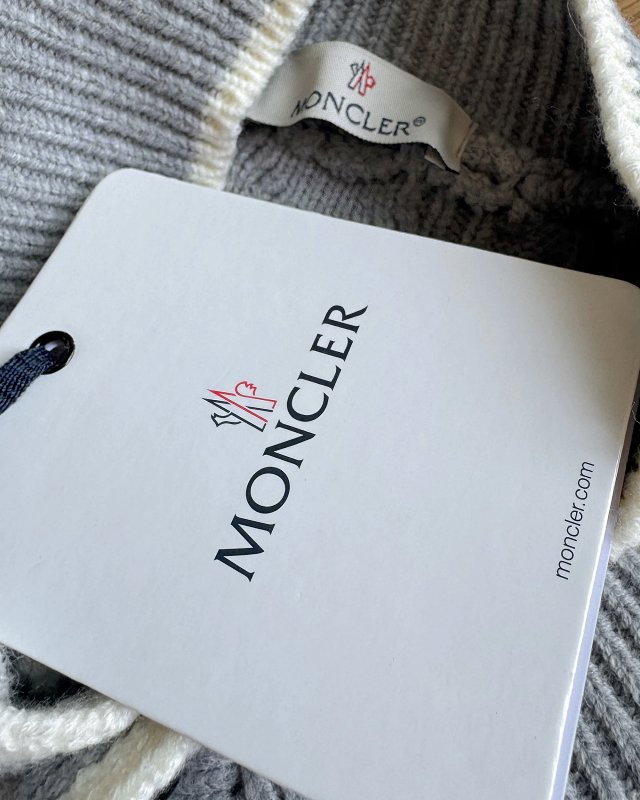 Moncler Sweater: seller detail photo 7