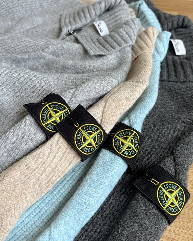 Stone Island Sweater: seller detail photo 2