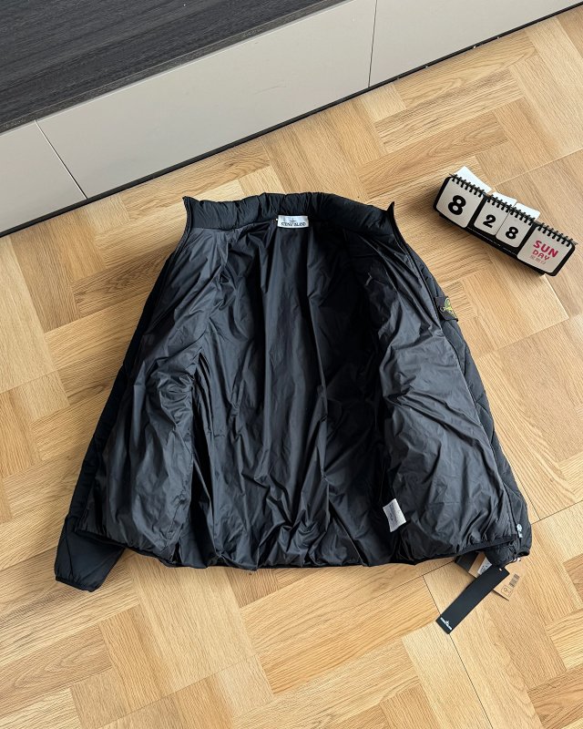 Stone Island cotton coat: seller detail photo 3