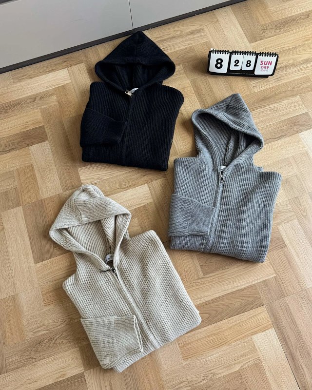 Stone Island Sweater: seller detail photo 3