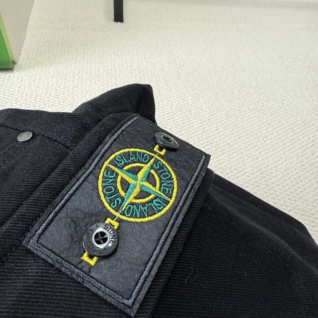 Stone Island Pants: seller detail photo 10