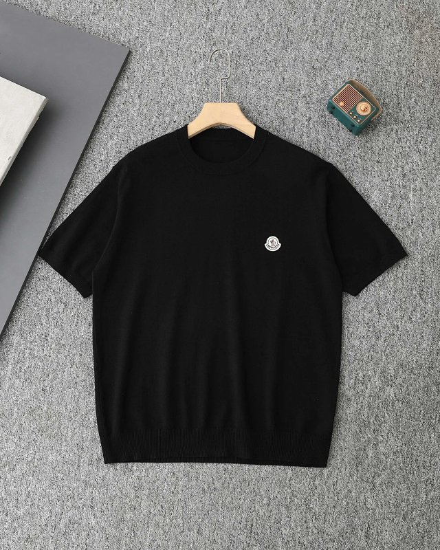 Moncler T-Shirt: seller detail photo 2