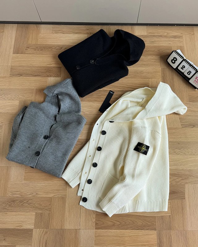 Stone Island Sweater: seller detail photo 6